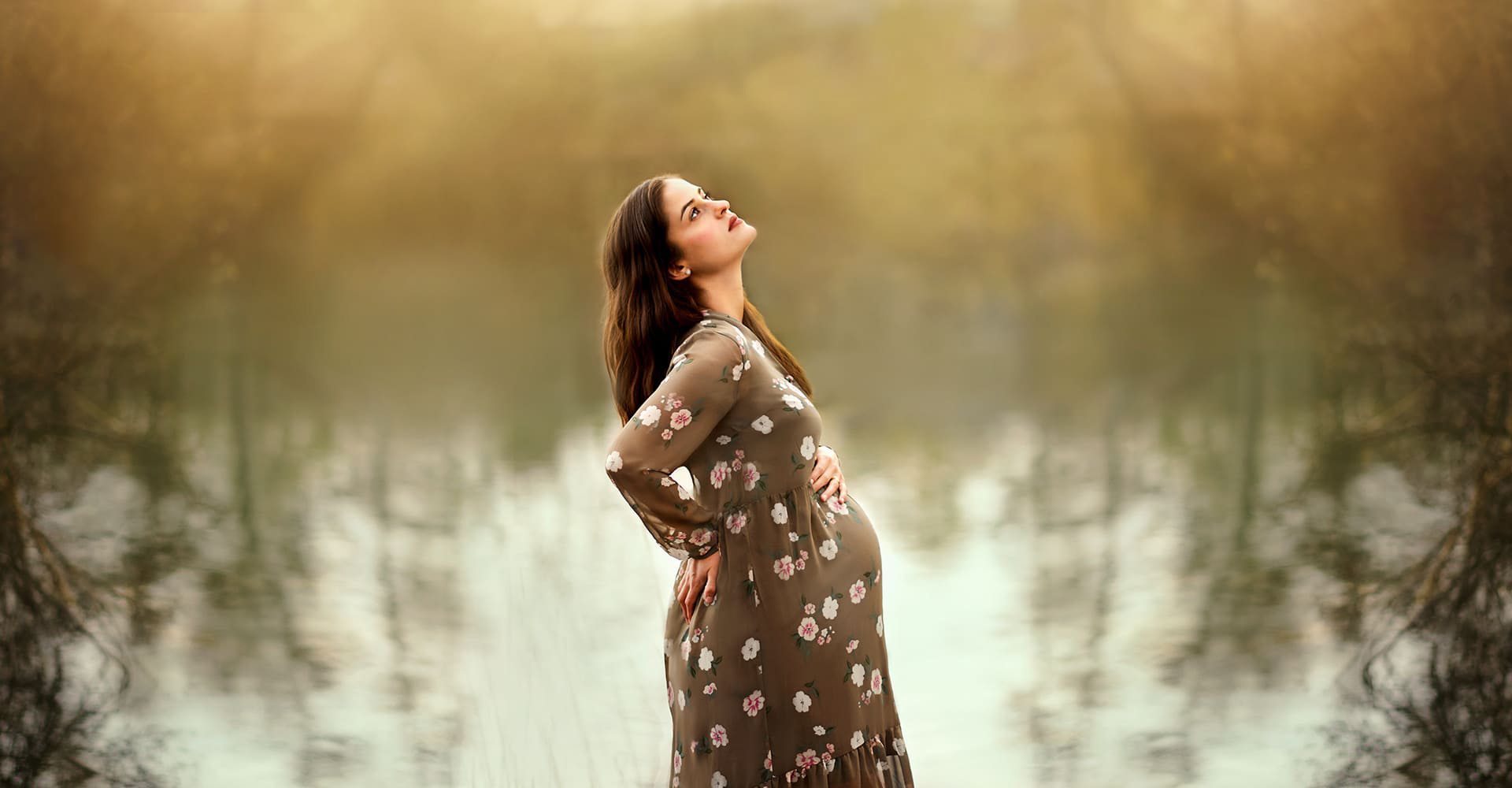 Pregnancy shooting area Luzern, outdoor photos with natural light at the see.